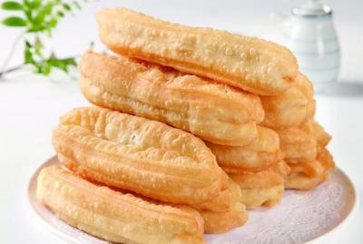 家常油條好吃有秘訣，配方，蓬松又酥脆，涼了也不硬