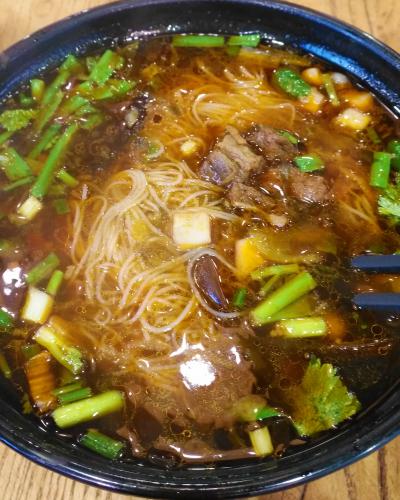 過橋砂鍋米線技術培訓哪里好？