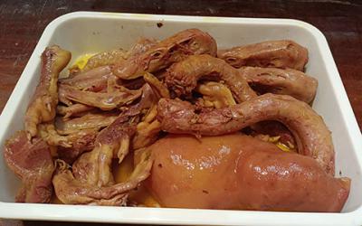 正宗現(xiàn)撈鹵菜教學(xué)哪里味道好？正宗鹵菜培訓(xùn)學(xué)校