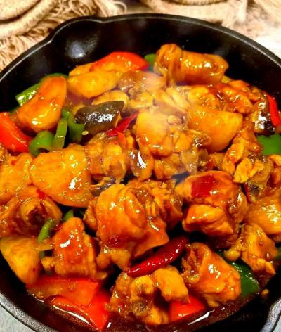 黃燜雞米飯技術(shù)培訓(xùn)多少錢？飄味緣為您揭秘透明收費與超值價值！